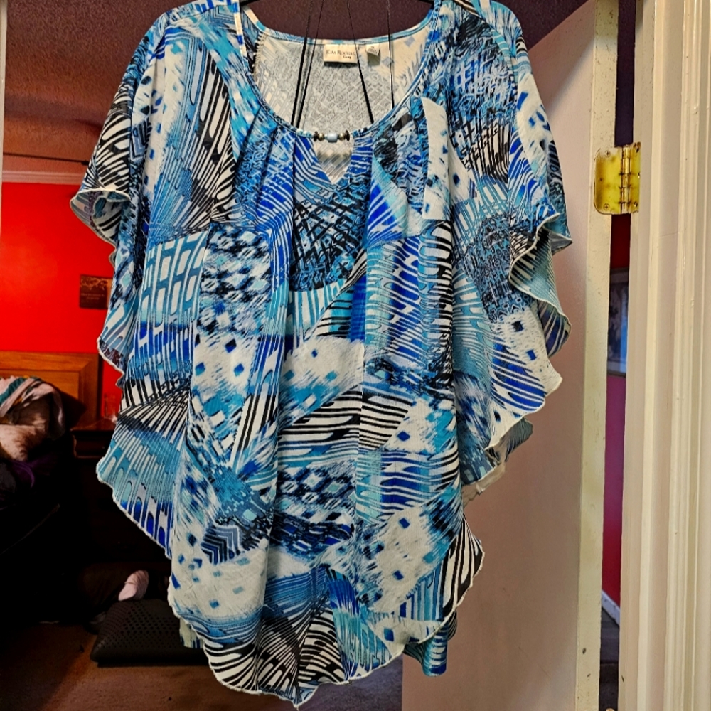 Frilly shirt, beautiful colors